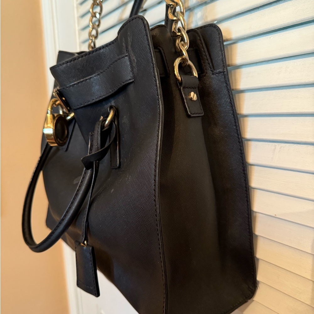 Michael Kors Black Leather Shoulder Bag with Gold Hardware - Picture 6 of 13